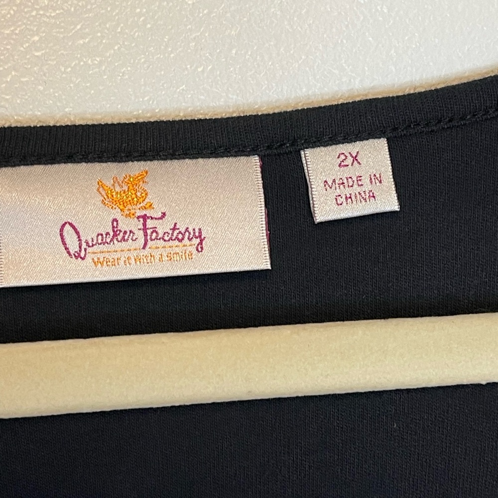 Quacker Factory Rhinestone Top - Picture 6 of 8